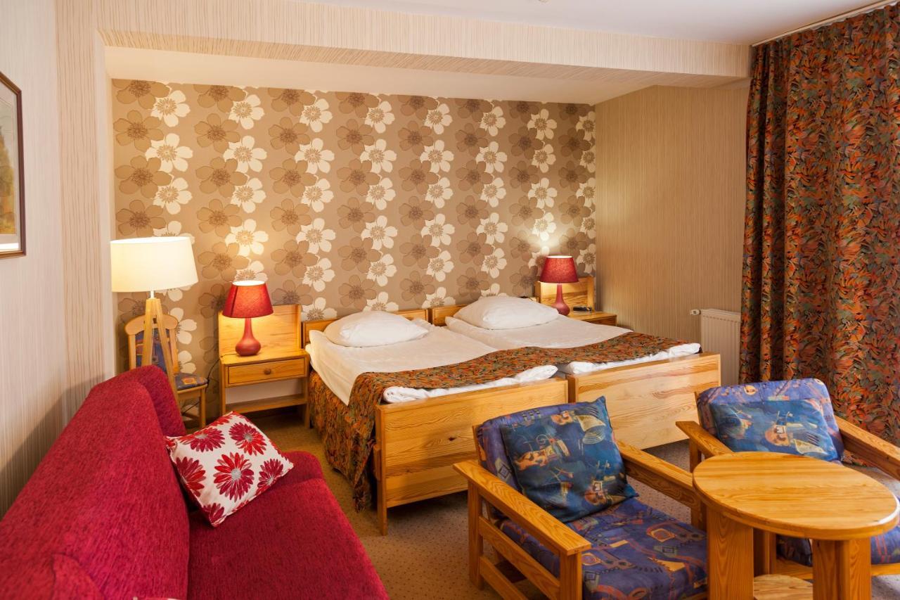 Bed and Breakfast To Tu à Mrągowo Extérieur photo